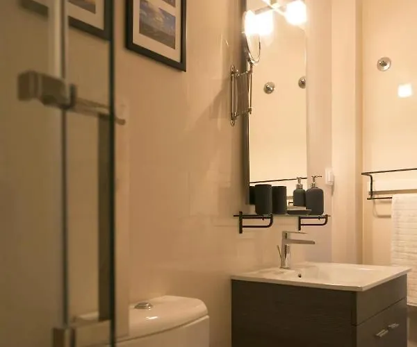 Central Mezzanine Studio شقة Lisboa